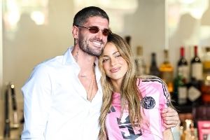 阿媒：德保罗12月20日办婚礼，邀请梅西夫妇、迪巴拉夫妇等人