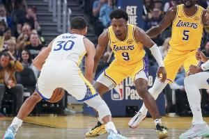 夸梅：超远三分不适合布朗尼 真当自己是库里或利拉德了