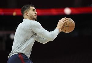 手感不错但失误略多！小波特半场6中4&三分3中2拿11分 有3次失误